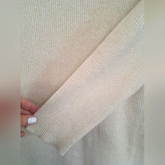 Lauren Michelle Cream Sweater with Embellished Neckline Size Large - Picture 5 of 9